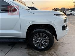 میتسوبیشی L200